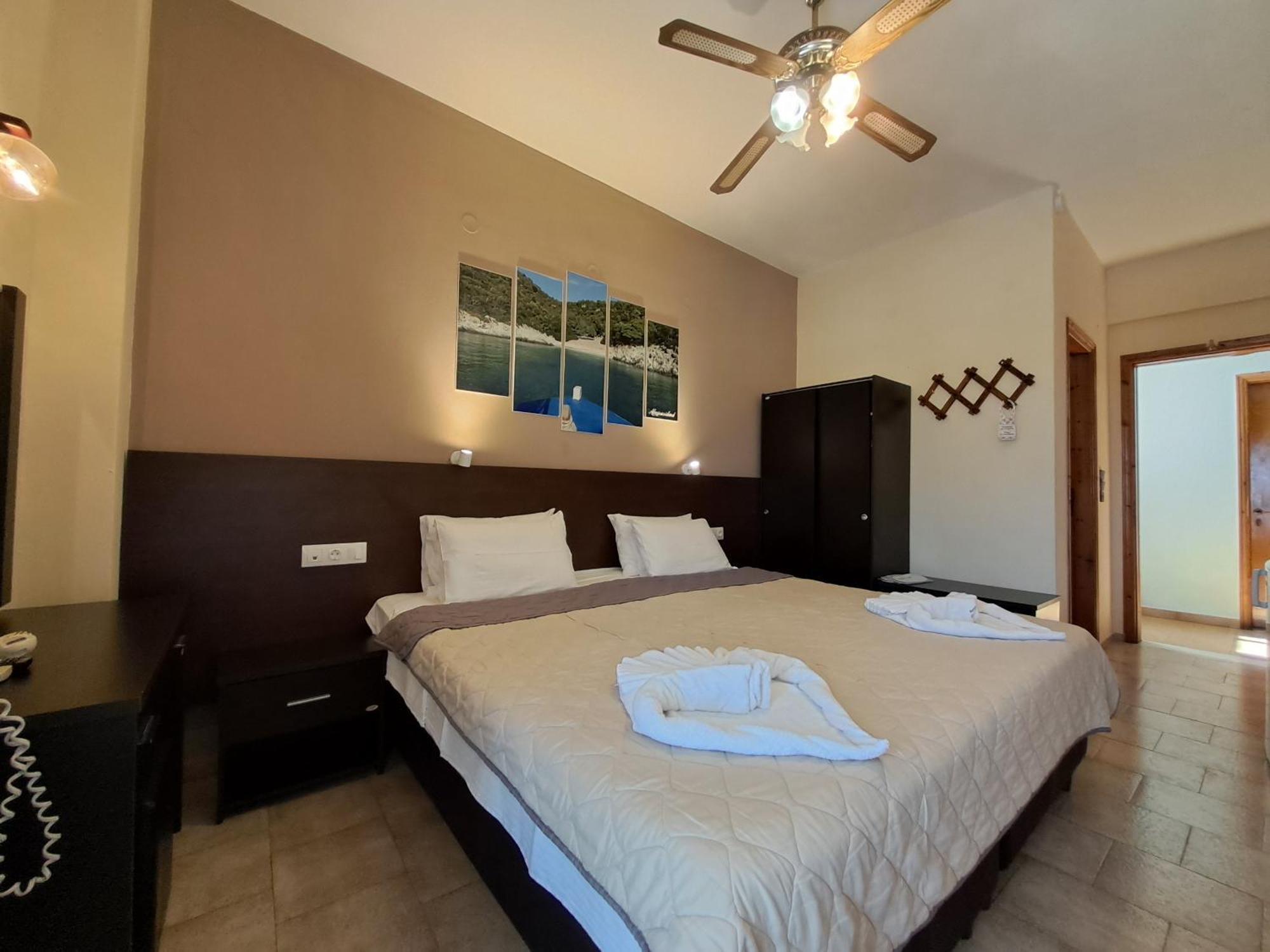 Gorgona Hotel Patitírion Dış mekan fotoğraf