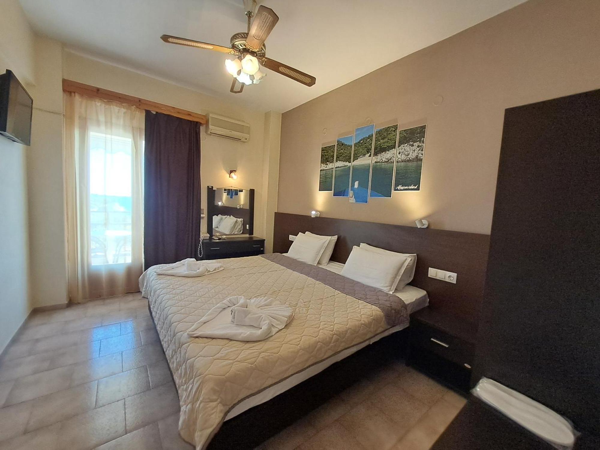 Gorgona Hotel Patitírion Dış mekan fotoğraf