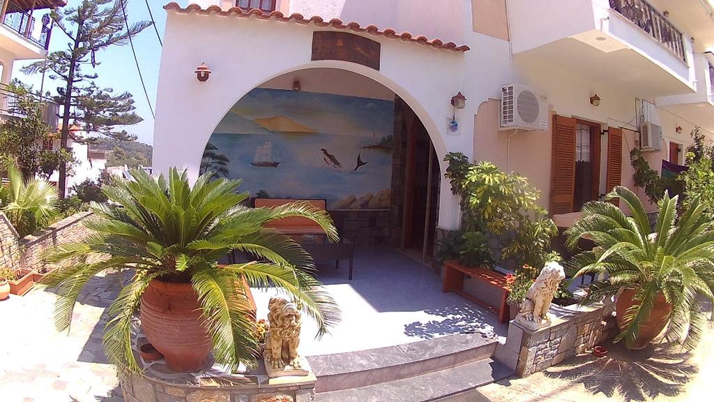 Gorgona Hotel Patitírion Dış mekan fotoğraf
