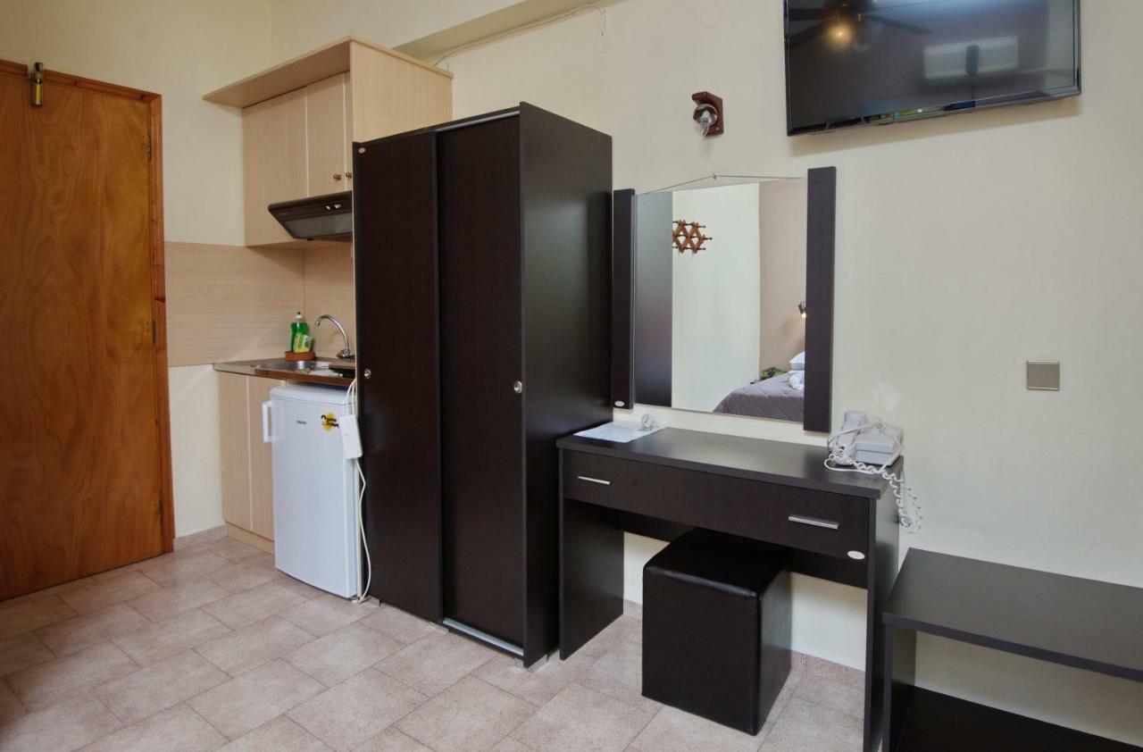 Gorgona Hotel Patitírion Dış mekan fotoğraf